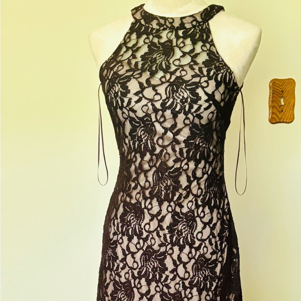 Morgan & Co. Sz 9/10 Junior Black Floral Halter Sheer Lace Evening Gown w Slit